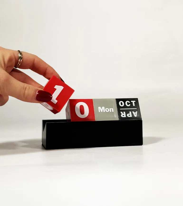 Calendrier perpétuel en cubes