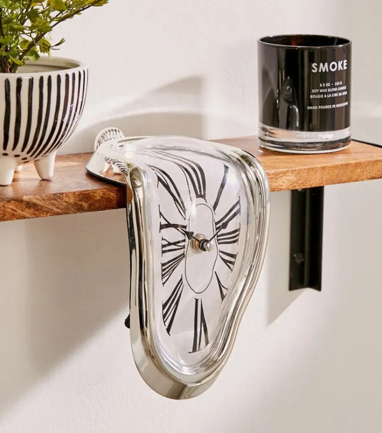 Horloge fondante inspiration Dali