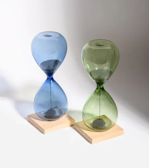 Sablier magnétique coloré