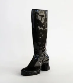 Vase botte à talon
