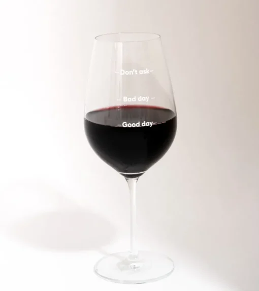 Verre à vin pour montrer son humeur